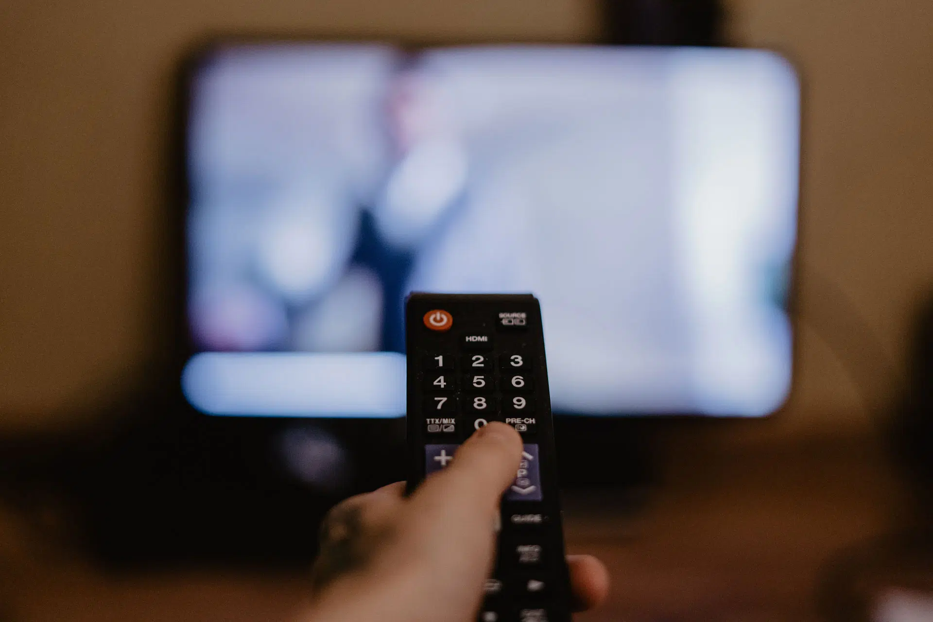 TV wird angeschaltet